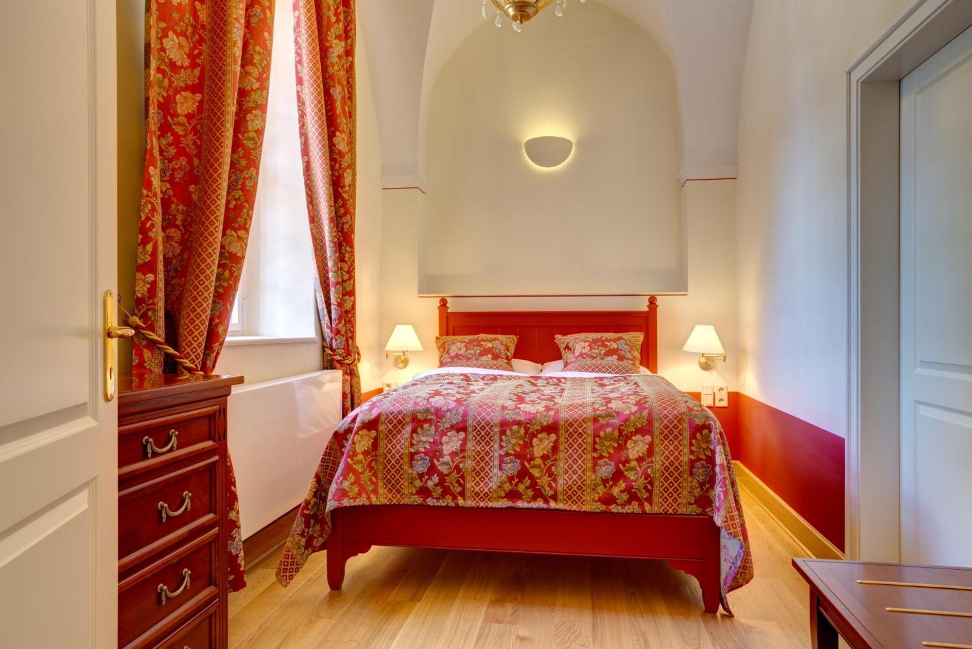Urlaubsresidenz Marstall Und Kanzlei Im Schlossensemble Lübbenau Rum bild